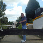 Hanham Lock - opening the paddles